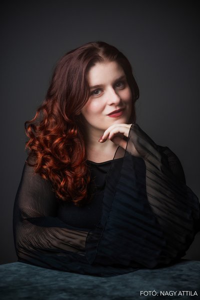 Ortan Vivienne (operastúdió)